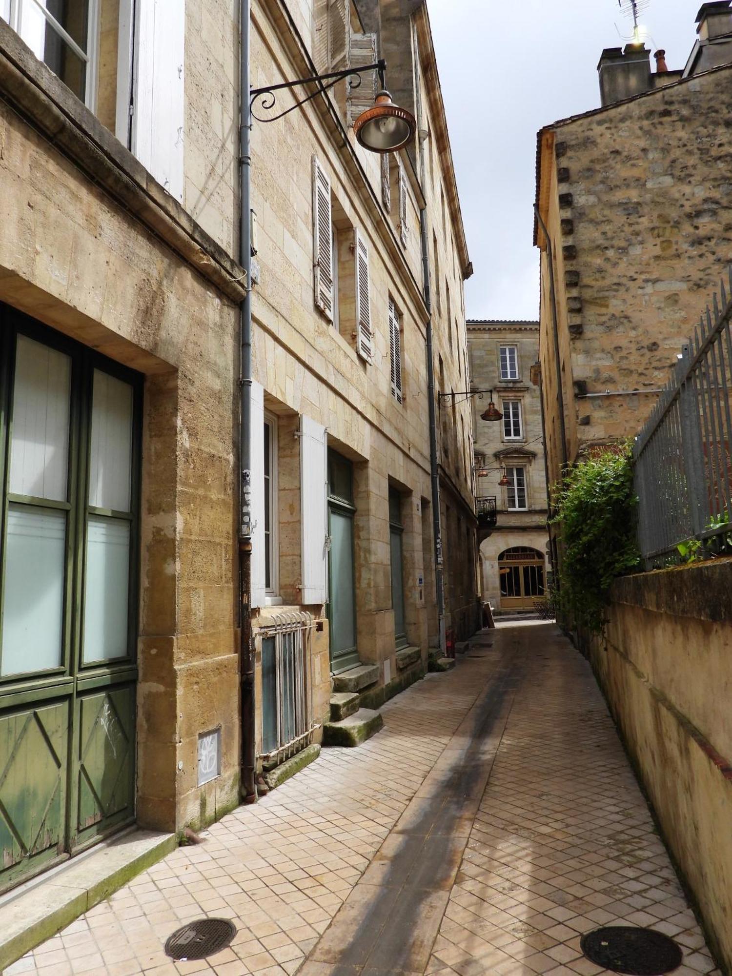 B&B Le Miroir Aux Fees Bordeaux Luaran gambar
